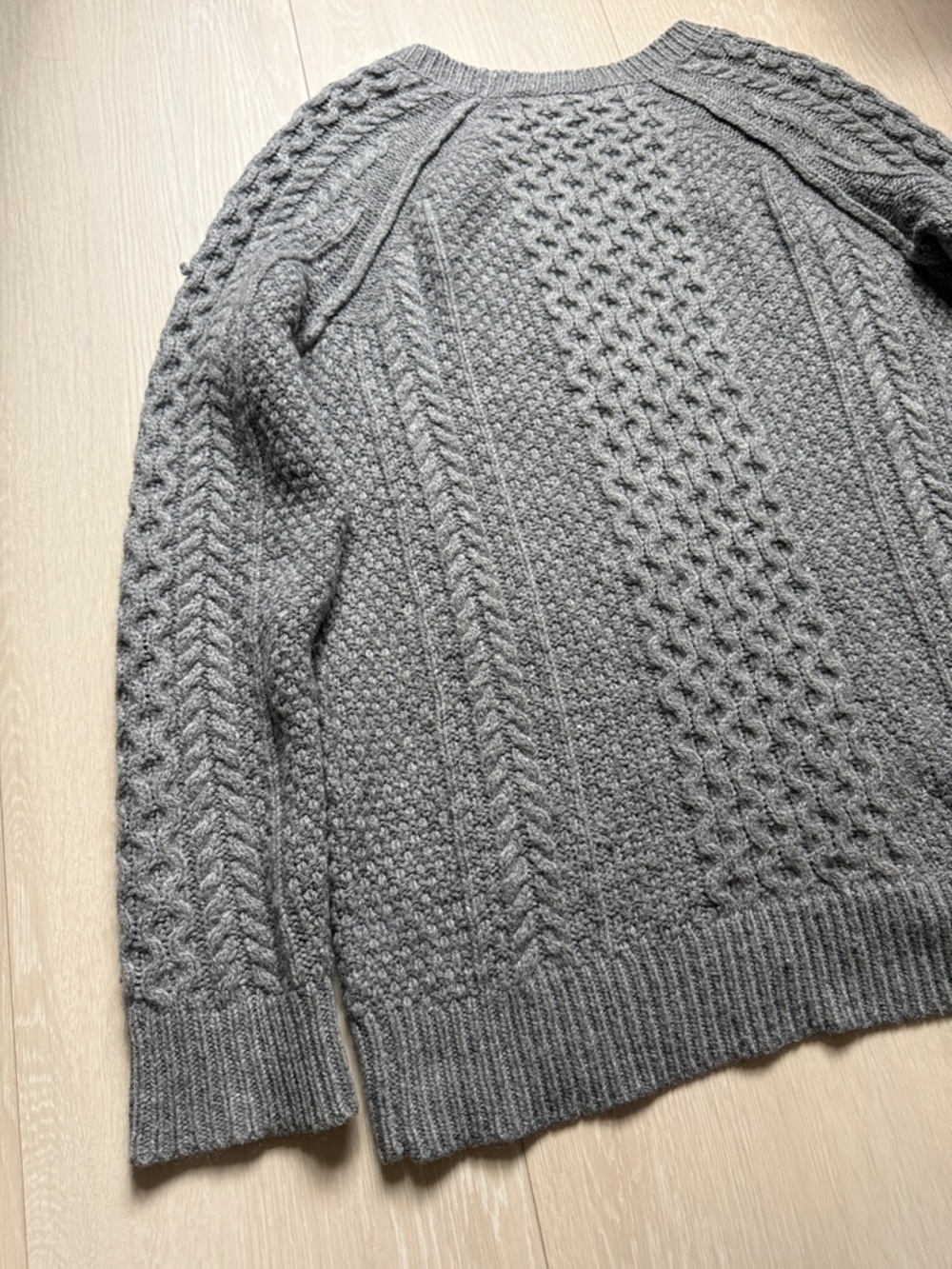 Vince Gray Cable-Knit Wool Alpaca Camel Blend Turtleneck Sweater - Picture 8 of 11